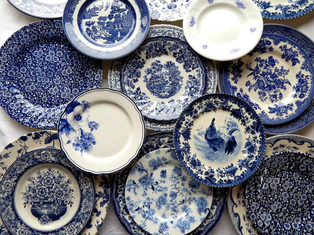 Antique blue hot sale and white plates