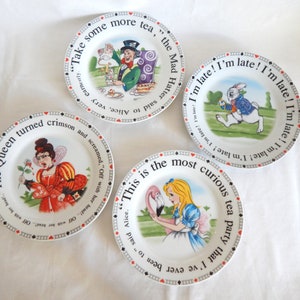 Alice in Wonderland  Mad Hatter Tea Party  Set of 4 Plates. Vintage Paul Cardew Alice  Mad Hatter, White Rabbit and Queen. Children Birthday