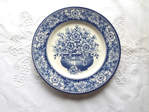 Royal stafford cheap dinner plates