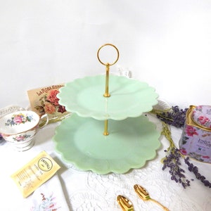 Cake Stand  Pioneer Woman Handmade TIMELESS BEAUTY Green Jade. Tiered Serving Tray  Decorations Centerpiece for Tea Parties  Tablescaping