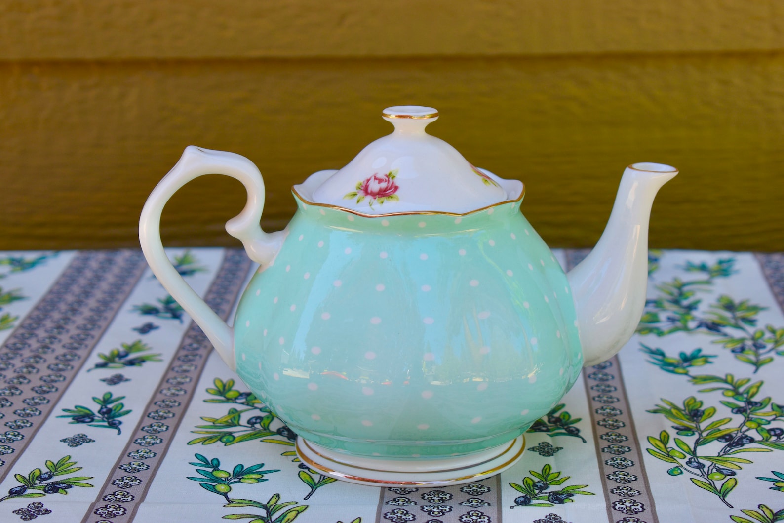 Teapot. Old Country Roses Polka Rose and Pastel Green. Fine Etsy