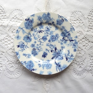 Blue and White Side Plate  Salad  Dessert Plate Fine Porcelain  Heritage Vintage Roses and Flowers. Serving Platter Table Centerpiece