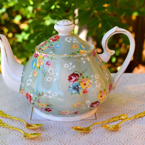Teapot  Old Country Rose. Chintz Moss Green with Blue  Red  Yellow Flowers, Roses. 40oz Fine Bone China Tea Pot with Imported Tea Sampler