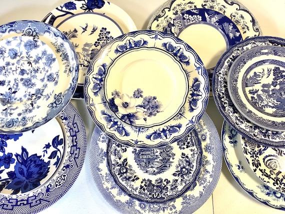 White top china dishes
