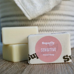 Jabón facial para pieles sensibles, vegano, sin perfume, hecho a mano (70 g)