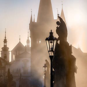 New Wall Art Canvas Picture Print: Prague - Sunrise over the Charles Bridge