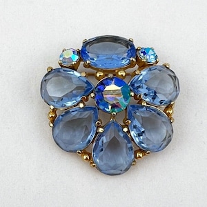 Vintage Gold Tone Blue Glass Flower Brooch **READ**