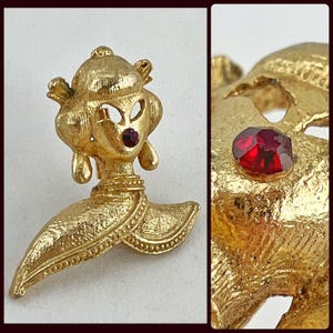 Vintage Geisha Japanese Lady Brooch Gold Tone Red Rhinestone Lips