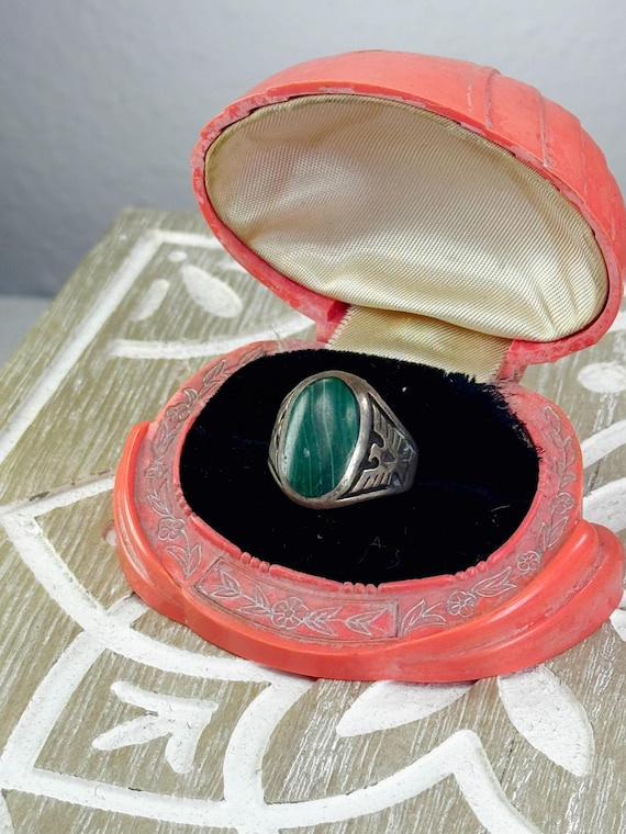 Sterling Silver Thunderbird Malachite Ring Sz 8.5 - image 2