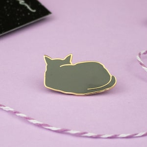 Grey Cat Enamel Pin | Cat Pin | Kitty Badge