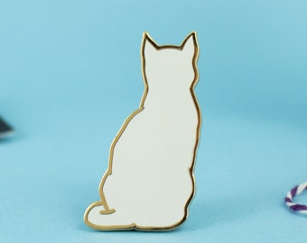 White Cat Enamel Pin, Cat Pin Badge, Kitty Lapel Pin, Cat Person Gift, White Kitty Badge