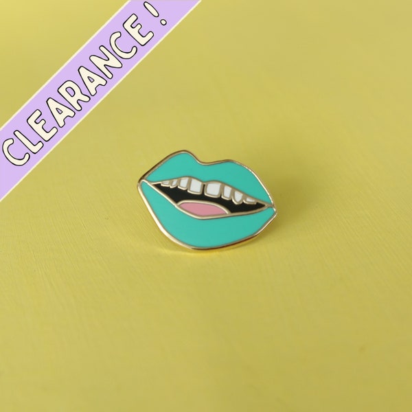 Teal Gap Toothed Lips Pin / Hard Enamel Pin