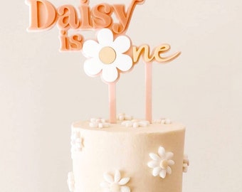 Personalised acrylic name and number cake topper with or without daisy