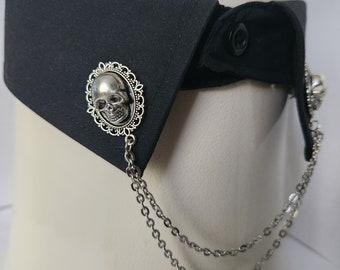 Collar Pin with Skull and Chains, Lapel Pin Elegant Gothic Victorian Dark Academia Dandy