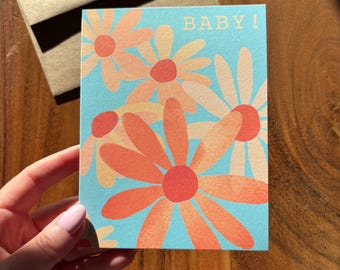 Bébé ! Carte de naissance fleur marguerite