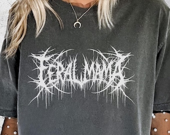 Wilde Mama Metalcore Death Metal Druck Shirt, Gothic Muttertagsgeschenk, Komfort Farben Rebel Mama Tee, Geschenk für Punk Mama, Custom Metal Shirt