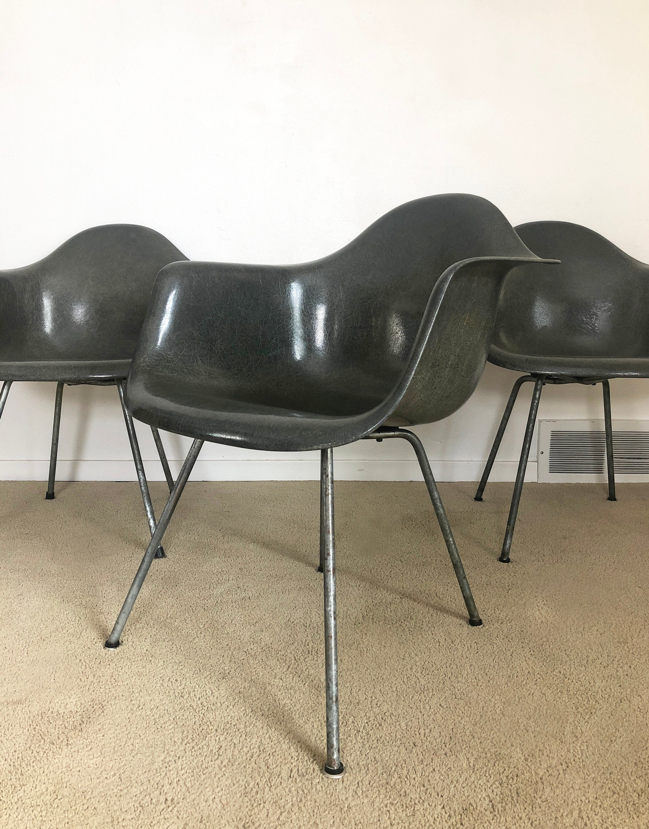 Early Herman Miller Eames Zenith Rope Edge Arm Shell Chair Mid