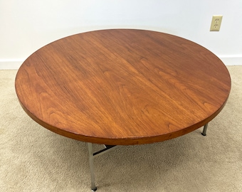 vintage George Nelson Herman Miller round modern coffee table