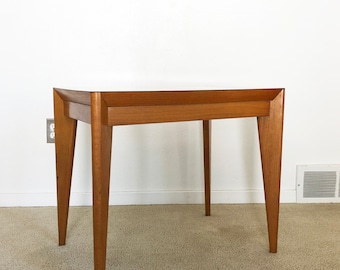 mid century Gio Ponti style end table