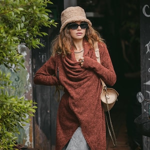 Women&#39;s Asymmetrical Sweater Achara / Cardigan Jacket in Brick / Half Season Jacket Pullover