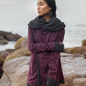 Women&#39;s Hooded Cardigan Sweater Saranya Red / Mid Season Jacket