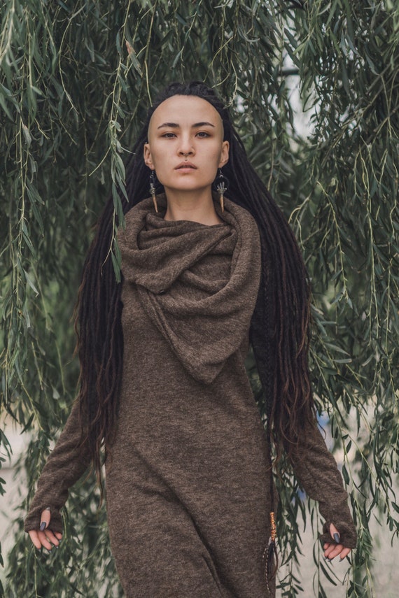 Women's Sweater Dress Tinviel Brown / Long Hooded Pullover Sweater