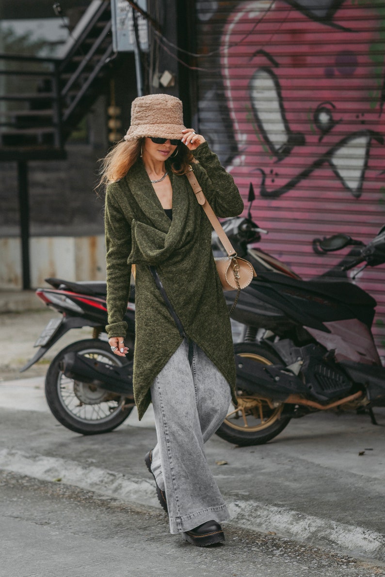 Women's Asymmetrical Sweater Achara / Cardigan Jacket in Caramel / Half Season Jacket Pullover Olive