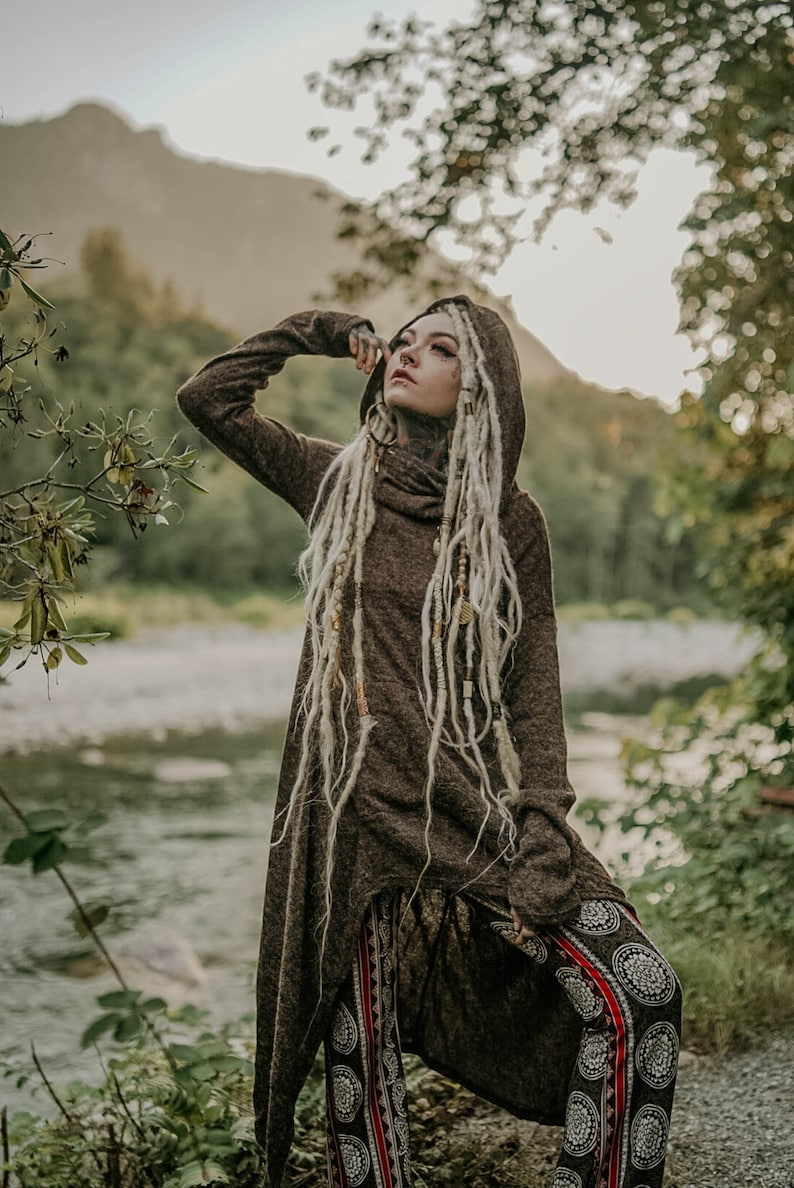 Long Hooded Coat Sheela / Half-Season Sweater / Bohemian Style image 2