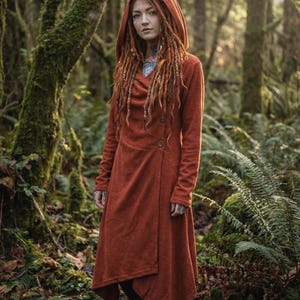 Suéter con capucha para mujer Amita en morado / Suéter de entretiempo / Boho Brick