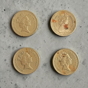 Lot of 4 United Kingdom Coins, One Pound Coin 1983(decus et tutamen series ERROR),1989,1989,1996, Elizabeth II portrait, English Old Pound-