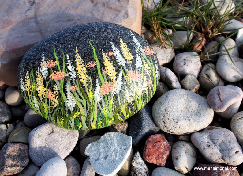 table decor countryside flower pot Painted Sea Stone Flower Garden: Father/'s day Mother/'s day terrace birthday