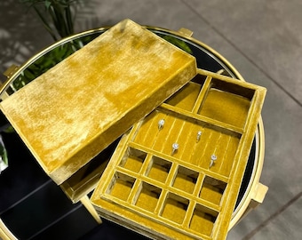 Velvet Jewelry Display: Necklace, Earring & Ring Organizer