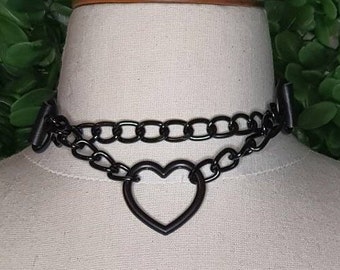 Black chain heart choker with straps