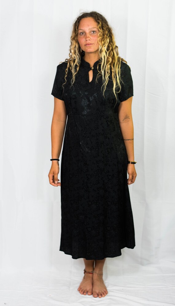 90s KIMONO KEYHOLE DRESS