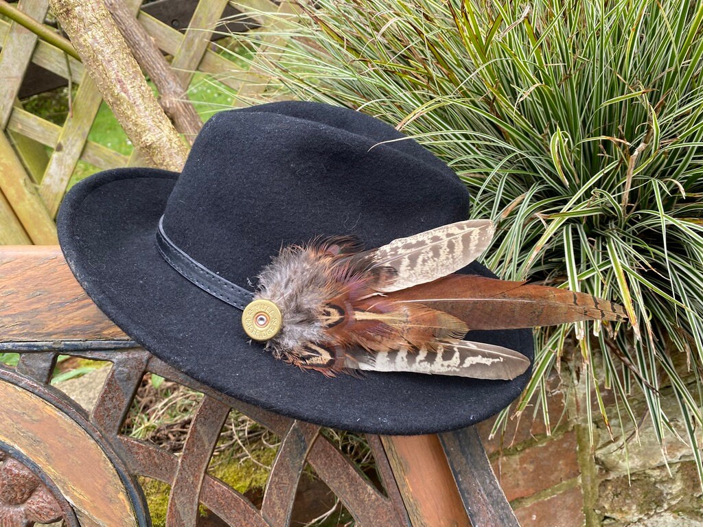 VINTAGE FEATHER STUNNING PHEASANT WOMEN\'S HAT pin up 40\'s Vintage Woven Cream Hat With Pheasant Feathers, 1960s-70s  main image 2