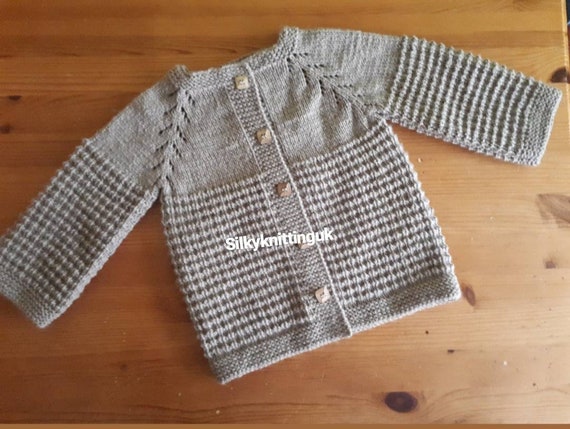 unisex knitted baby clothes