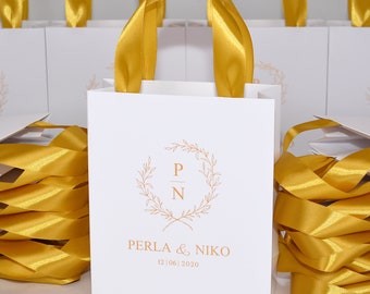 25 Gold Monogram Wedding Welcome Bags with satin ribbon handles and your names, Elegant Personalized Wedding gifts and favors for guests