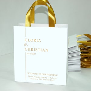 30 Wedding Welcome Bags with gold satin ribbon handles and names, Elegant Personalized Wedding gifts and favors for wedding guests