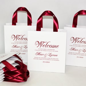 25 Burgundy Wedding Welcome Bags with satin ribbon handles and your names, Elegant Personalized Wedding Party favors for weddings guests