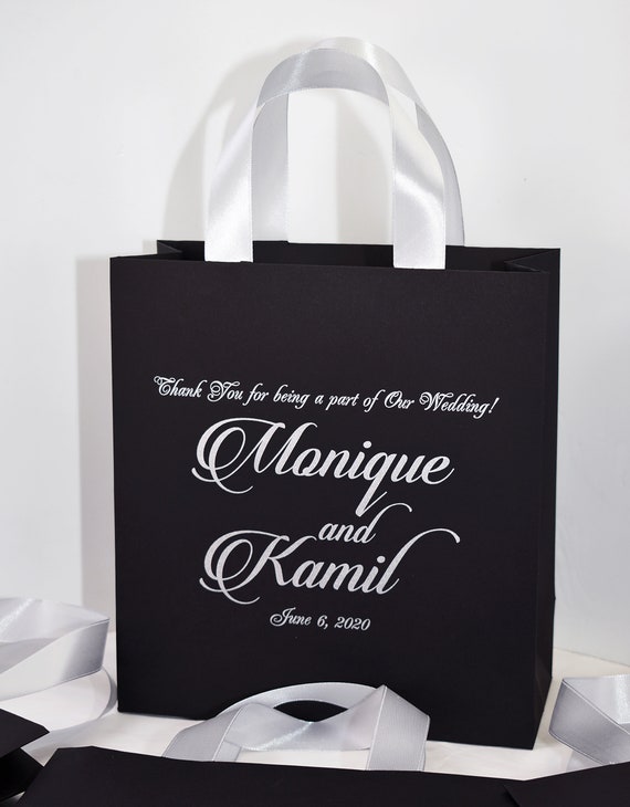 25 Wedding Gift Bags for Your Wedding Guests With Silver Satin 