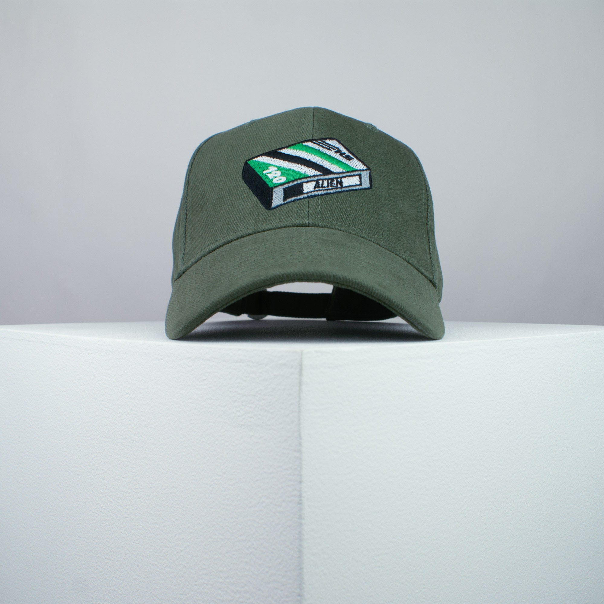 Alien Movie Embroidered Baseball Cap Retro VHS UFO Movie Predator ...