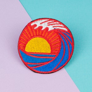 Sunset wave iron on patch / japanese / patches / ocean / embroidery / patch / enamel pin / pin / embroidered patch back patch // Hatty Hats