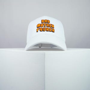 Gorra de béisbol bordada con el lema "Maldito hijo de puta", camiseta, póster, película de baile, parche bordado, ropa // Hatty Hats