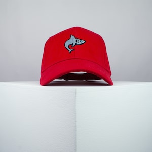 Shark embroidered baseball cap / ocean / baby / animal / sharks / embroidery / patch / hat / dad hat / cap // Hatty Hats