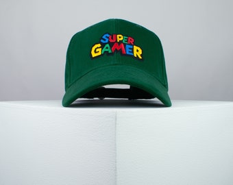 Super Gamer / Mario Patch gestickte Baseball Kappe SNES Nintendo N64 Gameboy Gaming Gamer Kleidung // Hatty Hats