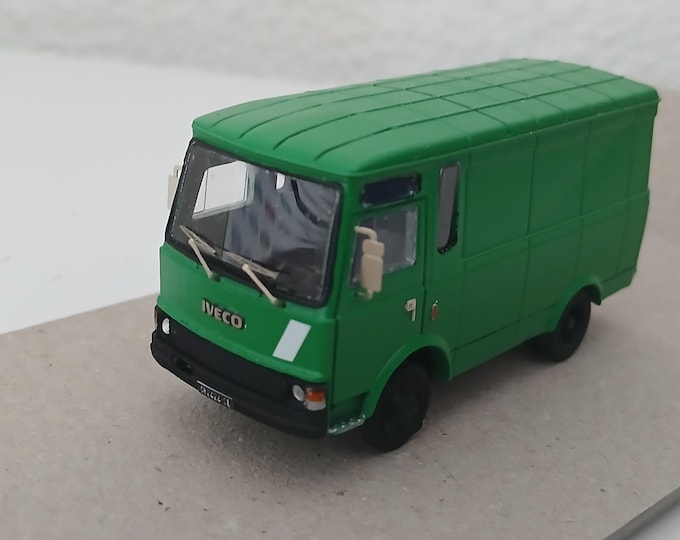IVECO 50 van (short wheelbase, low roof) green special Handbuilt model by Nonomologati 1:87 H0