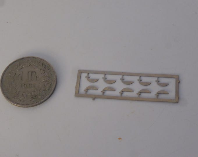 1:43 photoetched door handles for road and racing cars of the 30-40s (pack of 10)