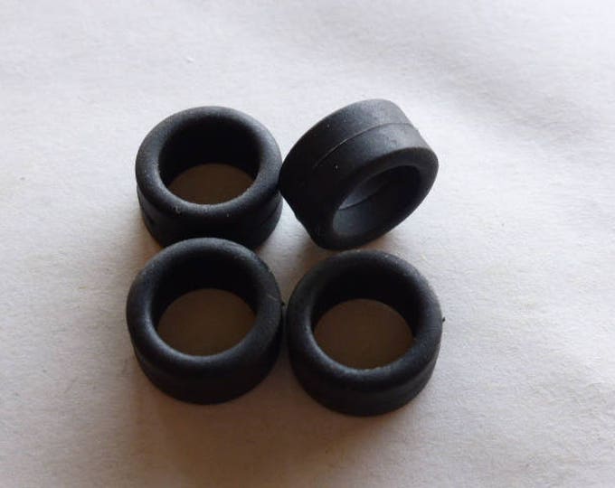 Set of 4 tires, slick - Model car accessories - Scale model tires - 1:43 mm 7.4x14.4x9.7 #43492