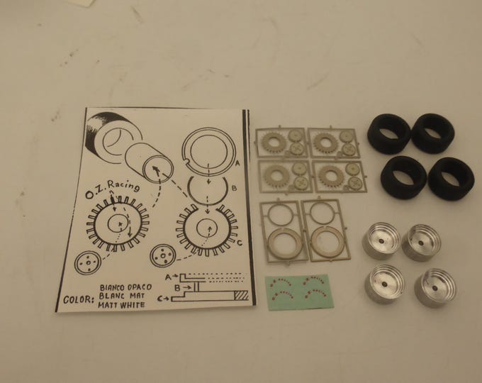 1:43 OZ Racing rally wheels for Lancia Delta Integrale and others (with front spats) Robustelli R70C