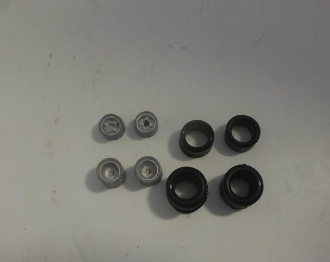 1:43 white metal "mixed" wheels (and rubber tires) for Formula 1 cars and sportscar racers of the 70s FDS production #2